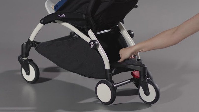 Installazione della ruota del pacchetto di sacchetti YOYO sul telaio YOYO Babyzen
